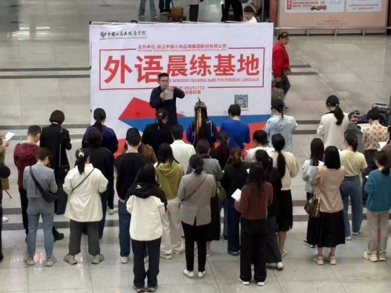 欧派地板 / 原木公寓，简约清新！